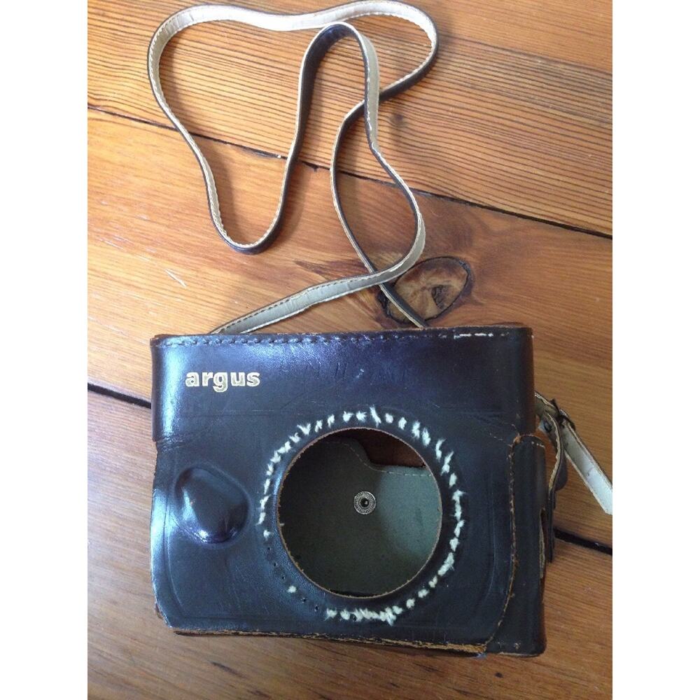Vintage Mid Century Argus Brown Leather Cowhide Camera Case w/ Strap USA Made